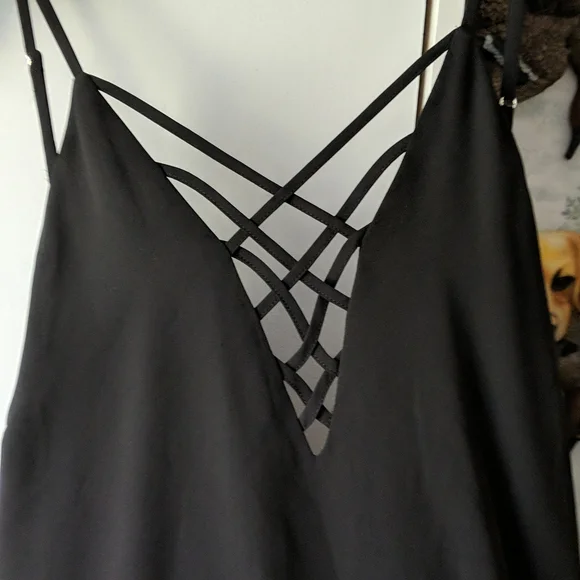 Dress - Picture 3 of 6